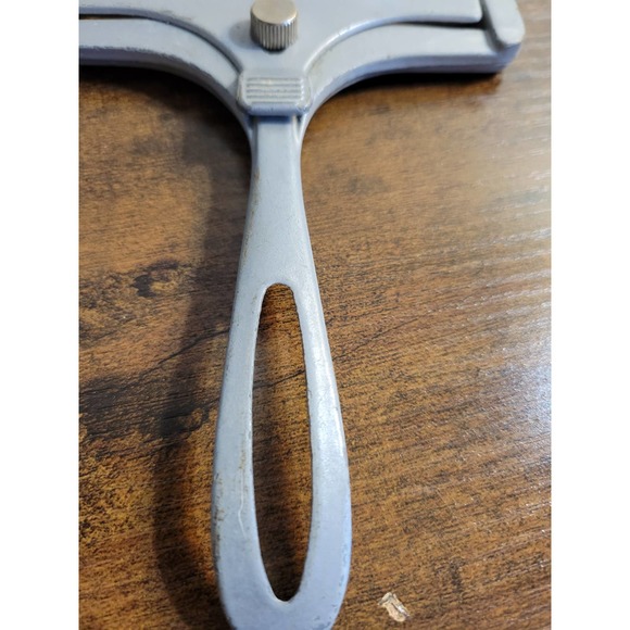 Adjustable Aluminum Cheese Slicer - 4 " wide - Picture 6 of 7